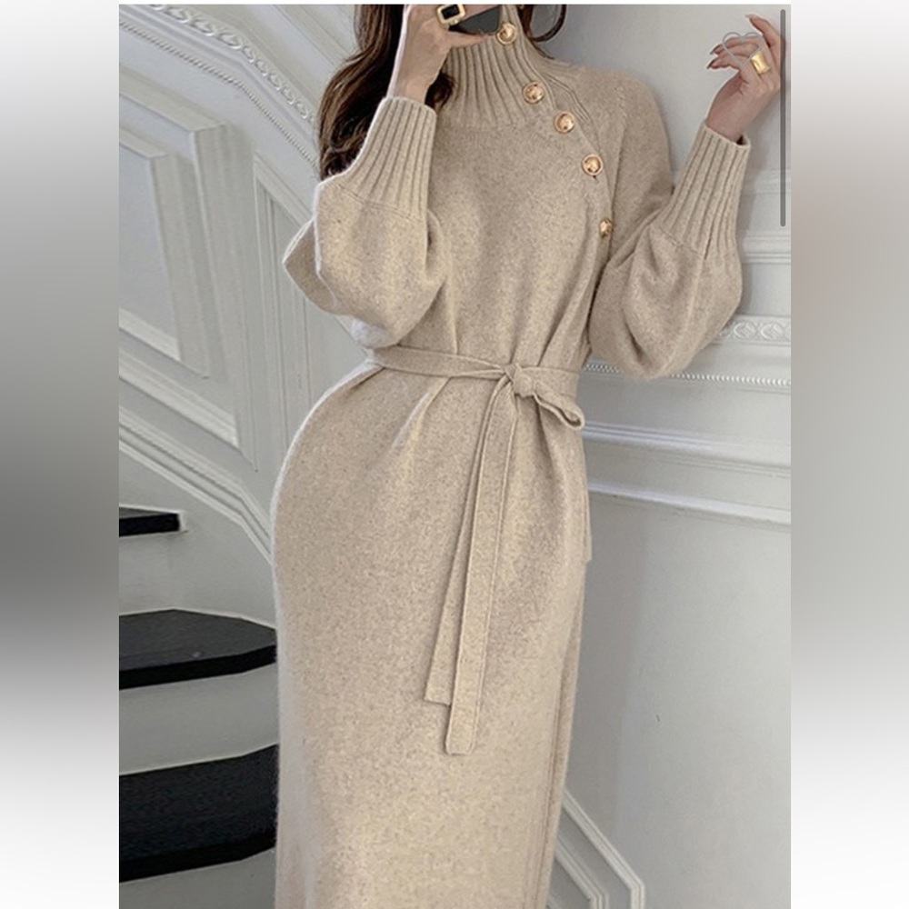 BELTED BEIGE KNIT MIDI DRESS Size M